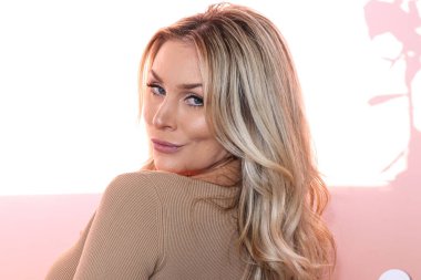 Amerikalı model, şarkıcı Courtney Stodden, 16 Temmuz 2025 'te Santa Monica Proper Hotel' deki Calabra Çatısı 'nda The Stars From The Networks Summer Movie Cireup' ın yer aldığı Lifetime Summer Soiree Event 2025 'e geliyor. 