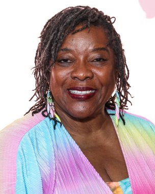 Amerikalı aktris Loretta Devine, 16 Temmuz 2025 'te Santa Monica, Los Angeles' taki Calabra Rooftop 'ta düzenlenen The Stars From The Networks Summer Movie kadrosunun yer aldığı Lifetime Summer Soiree Event 2025' e geldi.