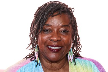 Amerikalı aktris Loretta Devine, 16 Temmuz 2025 'te Santa Monica, Los Angeles' taki Calabra Rooftop 'ta düzenlenen The Stars From The Networks Summer Movie kadrosunun yer aldığı Lifetime Summer Soiree Event 2025' e geldi.