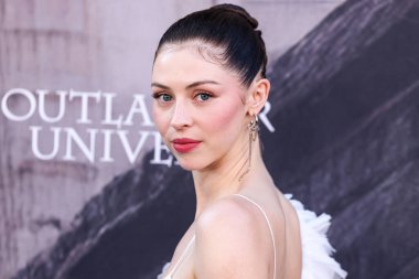 İngiliz aktris Hermione Corfield, STARZ 'ın 