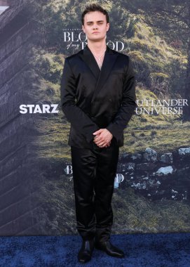İskoç aktör Seamus McLean Ross, STARZ 'ın' Outlander: Blood of My Blood 'sezonunun Los Angeles Premiere' ine ulaştı.. 
