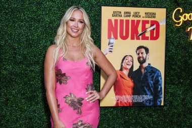 Amerikalı aktris Anna Camp, Los Angeles Quiver Distribution 'ın 6 Ağustos 2025' te Kuzey Hollywood, Los Angeles, Kaliforniya, ABD 'deki The Garland Hotel' de gerçekleştirdiği 'Nükleer Bombanın Özel Gösterimi' ne geldi.. 