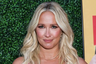 Amerikalı aktris Anna Camp, Los Angeles Quiver Distribution 'ın 6 Ağustos 2025' te Kuzey Hollywood, Los Angeles, Kaliforniya, ABD 'deki The Garland Hotel' de gerçekleştirdiği 'Nükleer Bombanın Özel Gösterimi' ne geldi.. 