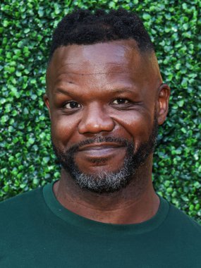 Amerikalı aktör Tory Devon Smith, Los Angeles Quiver Distribution 'ın 6 Ağustos 2025' te Kuzey Hollywood, Los Angeles, Kaliforniya, ABD 'deki The Garland Hotel' de gerçekleştirdiği 'Nükleer Bombanın Özel Gösterimi' ne geliyor.. 