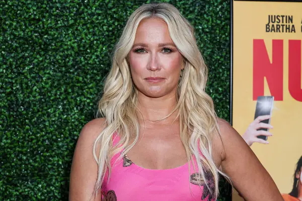 Amerikalı aktris Anna Camp, Los Angeles Quiver Distribution 'ın 6 Ağustos 2025' te Kuzey Hollywood, Los Angeles, Kaliforniya, ABD 'deki The Garland Hotel' de gerçekleştirdiği 'Nükleer Bombanın Özel Gösterimi' ne geldi.. 