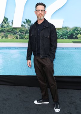 Amerikalı aktör, yapımcı ve yönetmen Colin Hanks, 11 Ağustos 2025 'te Hollywood, Los Angeles, Kaliforniya, ABD' deki TCL Çin Tiyatrosu IMAX 'te düzenlenen Universal Pictures' Nobody 2 'nin Los Angeles galasına geldi.. 