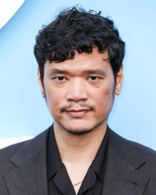 Endonezyalı film yapımcısı Timo Tjahjanto, 11 Ağustos 2025 'te Hollywood, Los Angeles, Kaliforniya, ABD' de bulunan TCL Çin Tiyatrosu IMAX 'te düzenlenen Universal Pictures' Nobody 2 'nin Los Angeles galasına geldi..