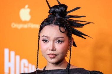 Filipinli şarkıcı, model ve sosyal medya yıldızı Bella Poarch, 13 Ağustos 2025 'te AMMP' deki Ted Mann Tiyatrosu 'nda düzenlenen Los Angeles Orijinal Filmlerin Özel Gösterimi ve A24' ün En Düşük 2 Gösterimi 'ne geldi..