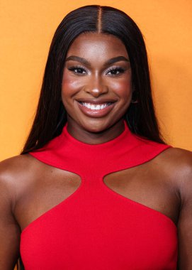 Amerikalı şarkıcı, söz yazarı ve Tarikat Gaia giyen aktris Coco Jones, 13 Ağustos 2025 'te AMMP' deki Ted Mann Tiyatrosu 'nda düzenlenen Los Angeles Orijinal Filmlerinin Özel Gösterimi ve A24' ün En Düşük 2 Gösterimi 'ne geldi..