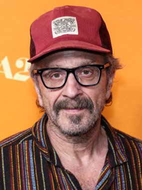 Marc Maron, Los Angeles Orijinal Filmlerinin Özel Gösterimi 'ne ve 13 Ağustos 2025' te Los Angeles, Kaliforniya 'daki Miracle Mile, Los Angeles' ta bulunan Sinema Akademisi 'ndeki Ted Mann Tiyatrosu' nda düzenlenen A24 'ün En Düşük 2 Gösterimi' ne geliyor.