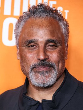 Rick Fox 13 Ağustos 2025 'te Miracle Mile, Los Angeles, Kaliforniya, ABD' deki Ted Mann Tiyatrosu 'nda düzenlenen Los Angeles Özel Elma Filmleri ve A24' ün En Düşük 2 Gösterimi 'ne geliyor..