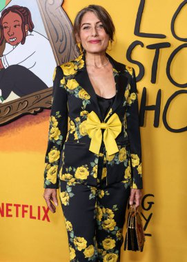 Amerikalı aktris, sanatçı, aktivist ve yazar Lisa Edelstein, Netflix 'in Netflix' in 1. Uzun Hikaye Özel Gösterimi 'ne 18 Ağustos 2025' te Hollywood, Los Angeles, Kaliforniya, ABD 'de düzenlenen Netflix Tudum Tiyatrosu' na geldi..