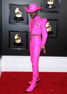 Versace giyen şarkıcı Lil Nas X, 26 Ocak 2020 'de Los Angeles, Kaliforniya, ABD' deki Staples Center 'da düzenlenen 62.