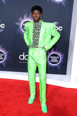 Lil Nas X, Microsoft Theatre L.A. 'da 24 Kasım 2019 tarihinde düzenlenen 2019 Amerikan Müzik Ödülleri' ne ulaştı.