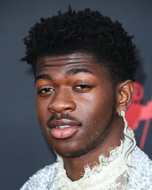 Christian Cowan 'ın giydiği rapçi Lil Nas X 26 Ağustos 2019' da Newark, New Jersey, ABD 'deki Prudential Center' da düzenlenen 2019 MTV Video Müzik Ödülleri 'ne ulaştı.