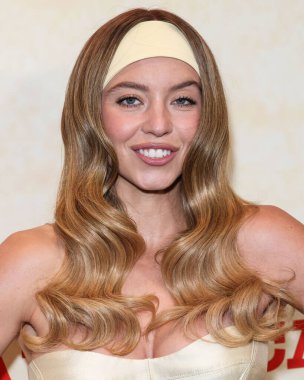 LOS ANGELES, CALIFORNIA - AĞUSTOS 03: Amerikalı aktris ve yapımcı Sydney Sweeney (Sydney Bernice Sweeney), 