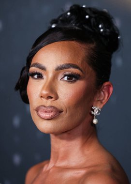 Amerikalı aktris, model, şarkıcı, yazar ve girişimci Erica Mena Samuels, 27 Ağustos 2025 'te Hollywood, Los Angeles, Kaliforniya, ABD' de bulunan TCL Çin Tiyatrosu IMAX 'te düzenlenen Los Angeles Film' Run 'ın Los Angeles galasına geldi.. 