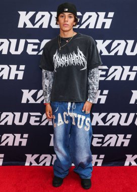 Cesar Mendoza, 30 Ağustos 2025 'te ABD' nin Kaliforniya eyaletinin Los Angeles şehrinde bulunan Beverly Center Atrium 'da düzenlenen Clements Twins' in Yeni Kaveah Koleksiyonunun Kalkışı 'na ulaştı..