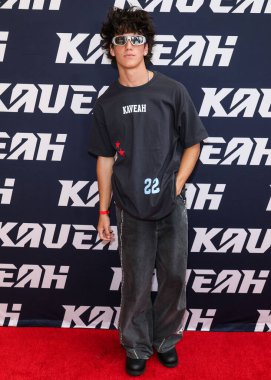 Kenneth Mortimer, 30 Ağustos 2025 'te ABD' nin Kaliforniya eyaletinin Los Angeles şehrinde bulunan Beverly Center Atrium 'da düzenlenen Clements Twins' in Yeni Kaveah Koleksiyonu 'na ulaştı..