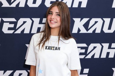 Amerikan model ve sosyal medya kişiliği Leah Clements (Leah Rose Clements) 30 Ağustos 2025 'te ABD' nin Kaliforniya eyaletinin Los Angeles şehrinde bulunan Beverly Center Atrium 'da düzenlenen Yeni Kaveah İkizleri Koleksiyonunun Kuruluşuna geldi..