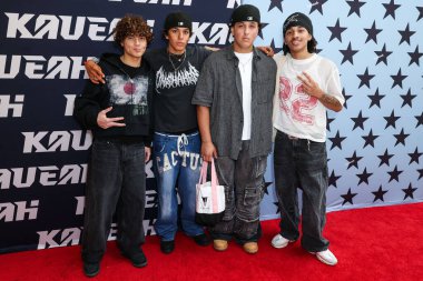 Michael Badell, Cesar Mendoza, Michael Pampena ve Yassine Montague, 30 Ağustos 2025 'te Los Angeles, Kaliforniya, ABD' de bulunan Beverly Center Atrium 'da düzenlenen Yeni Kaveah İkizleri Koleksiyonunun Kalkışı' na geldiler..