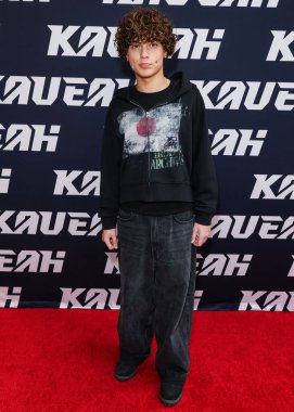 Michael Badell, 30 Ağustos 2025 'te ABD' nin Kaliforniya eyaletinin Los Angeles şehrinde bulunan Beverly Center Atrium 'da düzenlenen Clements Twins' in Yeni Kaveah Koleksiyonu 'na ulaştı..