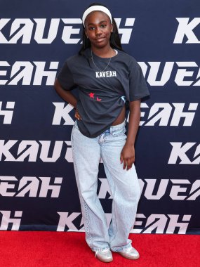 Yaz Jeffries, 30 Ağustos 2025 'te ABD' nin Kaliforniya eyaletinin Los Angeles şehrinde bulunan Beverly Center Atrium 'da düzenlenen Clements Twins' in Yeni Kaveah Koleksiyonunun Kalkışı 'na ulaştı..