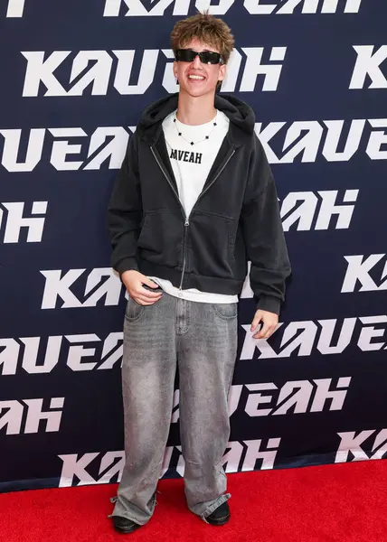 Caiden Evans, 30 Ağustos 2025 'te ABD' nin Kaliforniya eyaletinin Los Angeles şehrinde bulunan Beverly Center Atrium 'da düzenlenen Clements Twins' in Yeni Kaveah Koleksiyonu 'na ulaştı..