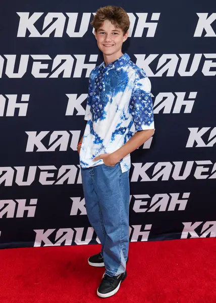 Justice Haller, 30 Ağustos 2025 'te ABD' nin Kaliforniya eyaletinin Los Angeles şehrinde bulunan Beverly Center Atrium 'da düzenlenen Clements Twins' in Yeni Kaveah Koleksiyonu 'na ulaştı..