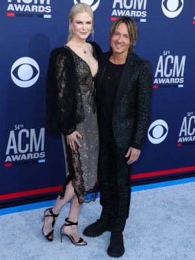 LAS VEGAS, NEVADA, USA - APRIL 07: Australian-American actress and producer Nicole Kidman and husband/Australian-American country music singer, guitarist, and songwriter Keith Urban arrive at the 54th Academy Of Country Music Awards.     