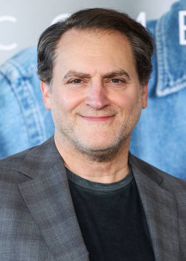 Amerikalı aktör Michael Stuhlbarg, 4 Ekim 2025 'te Los Angeles' taki Miracle Mile, Los Angeles 'taki David Geffen Tiyatrosu' nda düzenlenen Amazon MGM Stüdyolarının Özel Gösterimi 'ne geldi.