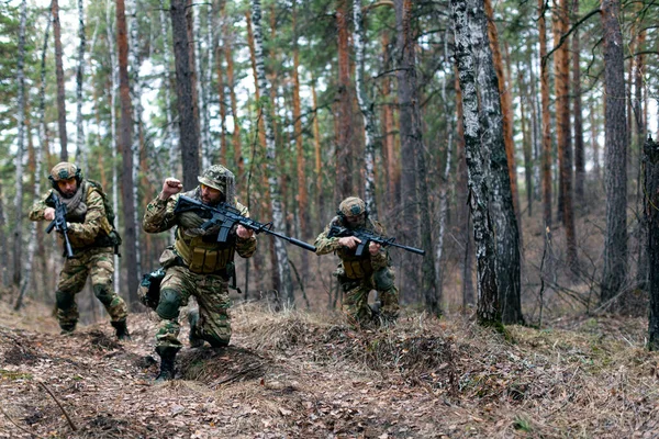 Drie Huurlingen Tijdens Een Speciale Operatie Het Bos Het Vrezjskaja Rechtenvrije Stockfoto's