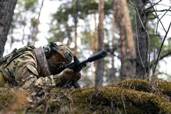 Photo Soldier Aims Enemy Clash Forest Concept Modern Warfare Special Imagen De Stock