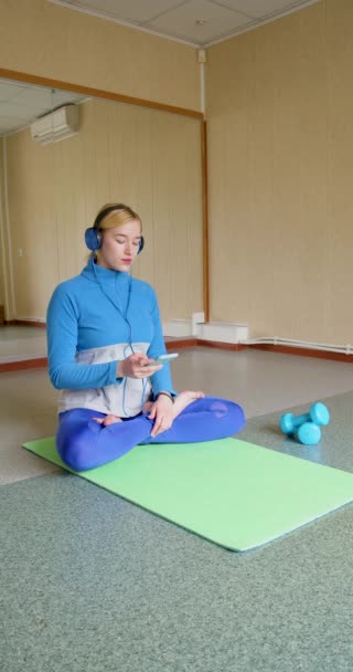 Young Woman Headphones Meditates Calm Music She Turns Music Online — Video