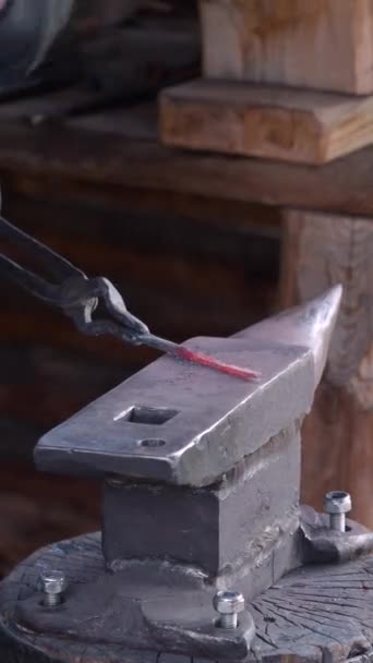 Forge Anvil Close Hands Hammer Blacksmith His Assistant Forging Small — Vídeo de Stock