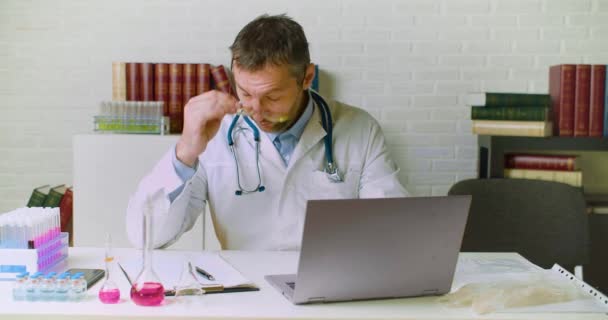 Mid Adult Male Doctor Working Long Hours Burnout Frustration Slow — Stockvideo
