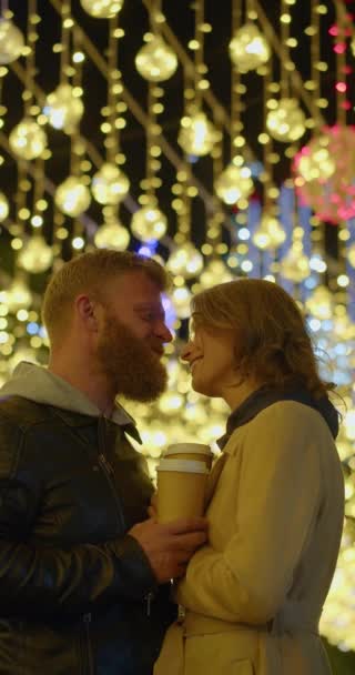 Kochająca Się Para Świąteczny Wieczór Wideo Bliska Kochającej Się Pary — Wideo stockowe
