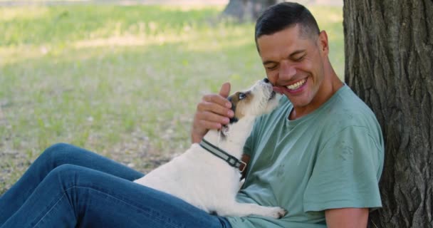 Amore Comunicazione Con Gli Animali Domestici Come Modo Salute Mentale — Video Stock