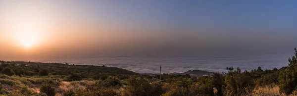 Sommar Panorama Över Dal Täckt Med Moln Vid Solnedgången Kanariefågeln — Stockfoto
