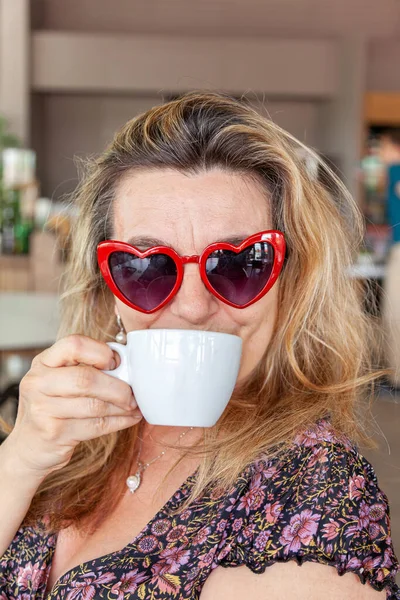 Beautiful Middle Aged Woman Heart Shaped Glasses Drinking Cup Coffee — Stock Photo, Image