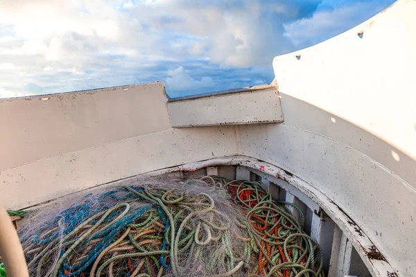 Tangle Fishing Nets Abandoned Vessel Stranded Beach Icelandic Coast — Stock Photo, Image