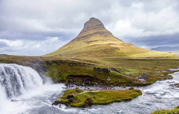 Panoramic View Iconic Kirkjufell Mountain Iceland Waterfall Foreground Beautiful Nature — Stock Photo, Image