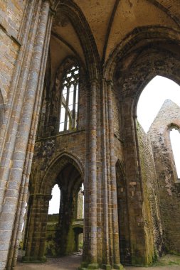 Britanya Fransa 'nın Atlantik kıyısındaki Mathieu Manastırı' nın antik ortaçağ kalıntıları.