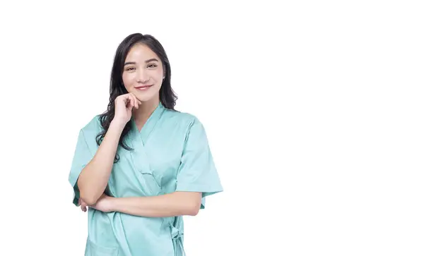 Pensativo Asiático Mulher Desgaste Verde Paciente Segurando Mão Sob Queixo — Fotografia de Stock