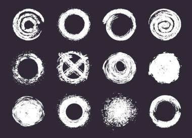 Tebeşir çerçeveleri ayarlandı. Soyut grunge kömür yuvarlak kenarları, siyah tebeşir kalem çerçevesi. El çizimi sınırlar düz vektör illüstrasyon koleksiyonu