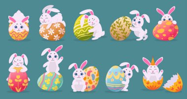 Renkli yumurtalı Paskalya tavşanları. Karikatür geleneksel Paskalya öğeleri, çikolatalı yumurta taşıyan sevimli tavşanlar düz vektör çizim seti. Paskalya Tavşanı Koleksiyonu