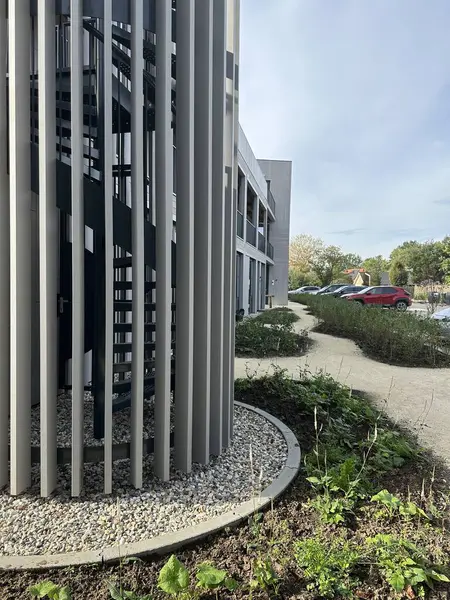 Silvolde 'de (Hollanda) model konut çevre dostu bölge. Eski bir fabrikanın şantiyesinde inşa edilmiş. Proje MIX Mimari tarafından geliştirildi. Nico Wissing Stüdyosundan peyzaj tasarımı