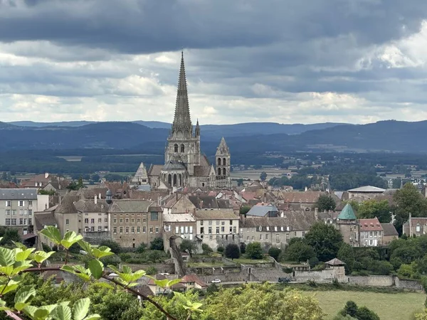 Fransa, Autun 'daki Saint Lazare Katedrali. 2000 yıllık tarihi olan Gallo-Romalı ve ortaçağ şehri. Ağustos 2023 'te çekildi. 