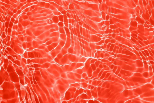 Размытие Размыло Прозрачно Красного Цвета Прозрачную Спокойную Текстуру Поверхности Воды — стоковое фото
