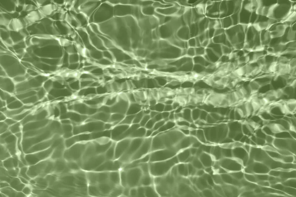 Defocus Verschwommen Transparent Grün Gefärbt Klare Ruhige Wasseroberfläche Textur Mit — Stockfoto